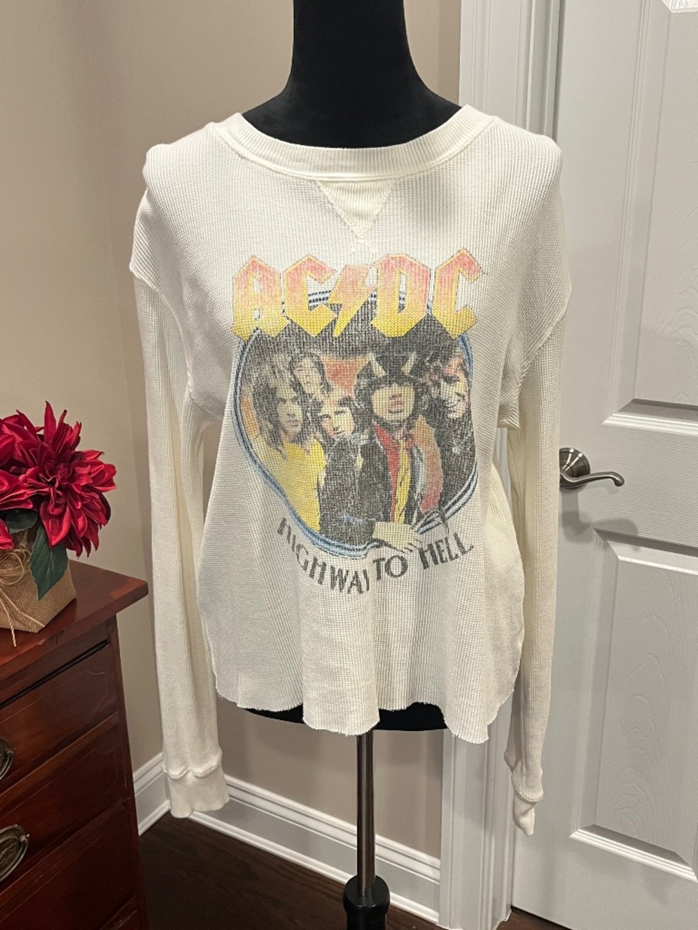 NWOT The Vinyl Icons AC/DC Highway to Hell Waffle Knit Thermal L